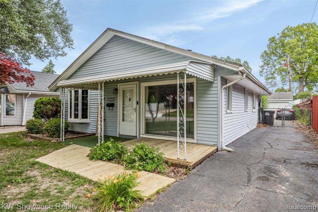 8055 Roosevelt Street, Taylor, MI 48180 — Photo 3