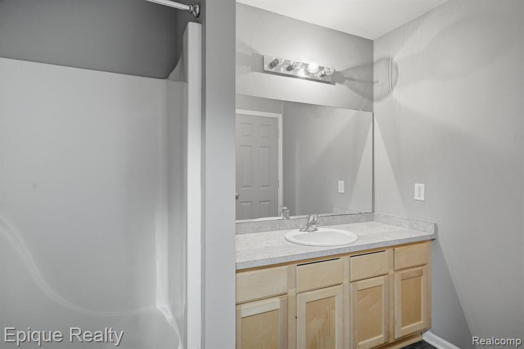 2206 Knotty Pine Trail, Howell, MI 48855 — Photo 14