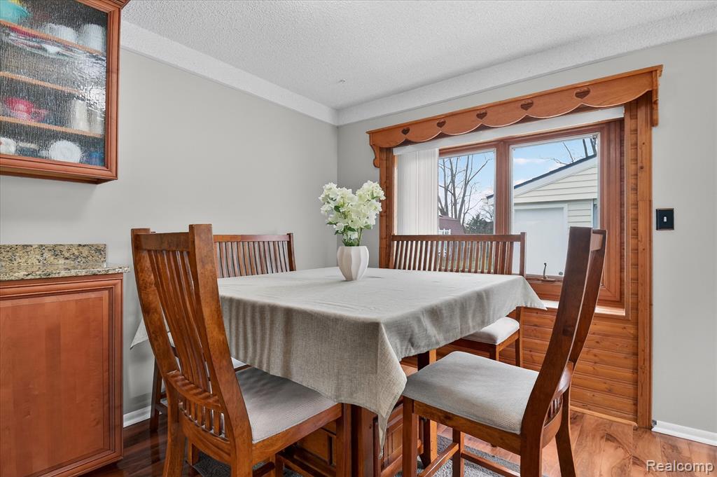 19523 Plumwoode Court, Brownstown, MI 48183 — Photo 12