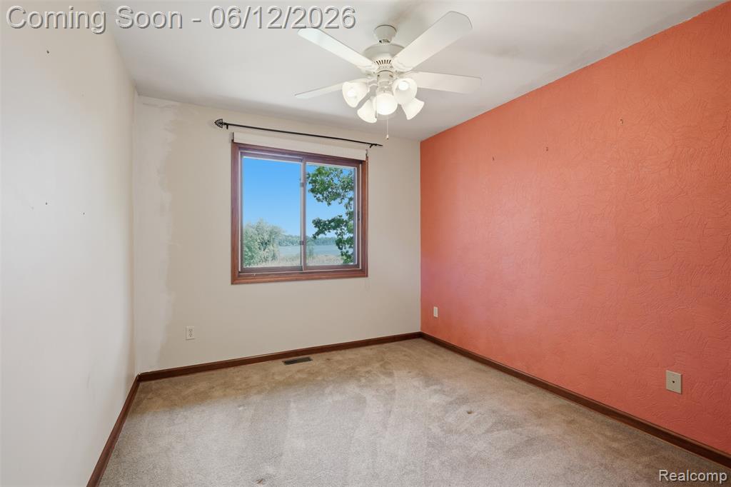 380 Sunset, White Lake, MI 48383 — Photo 19