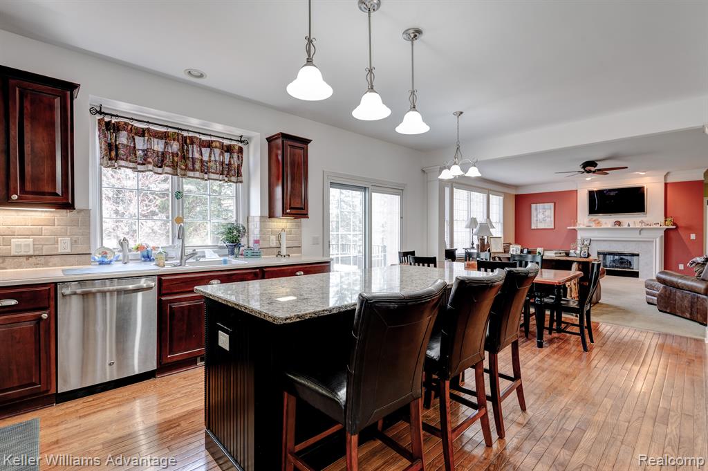 44499 White Pine Circle E, Northville, MI 48168 — Photo 20