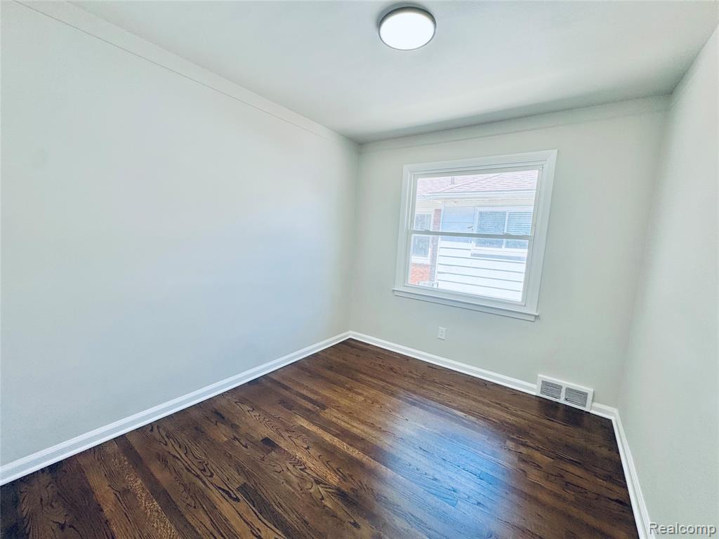 7751 Cortland Avenue, Allen Park, MI 48101 — Photo 17
