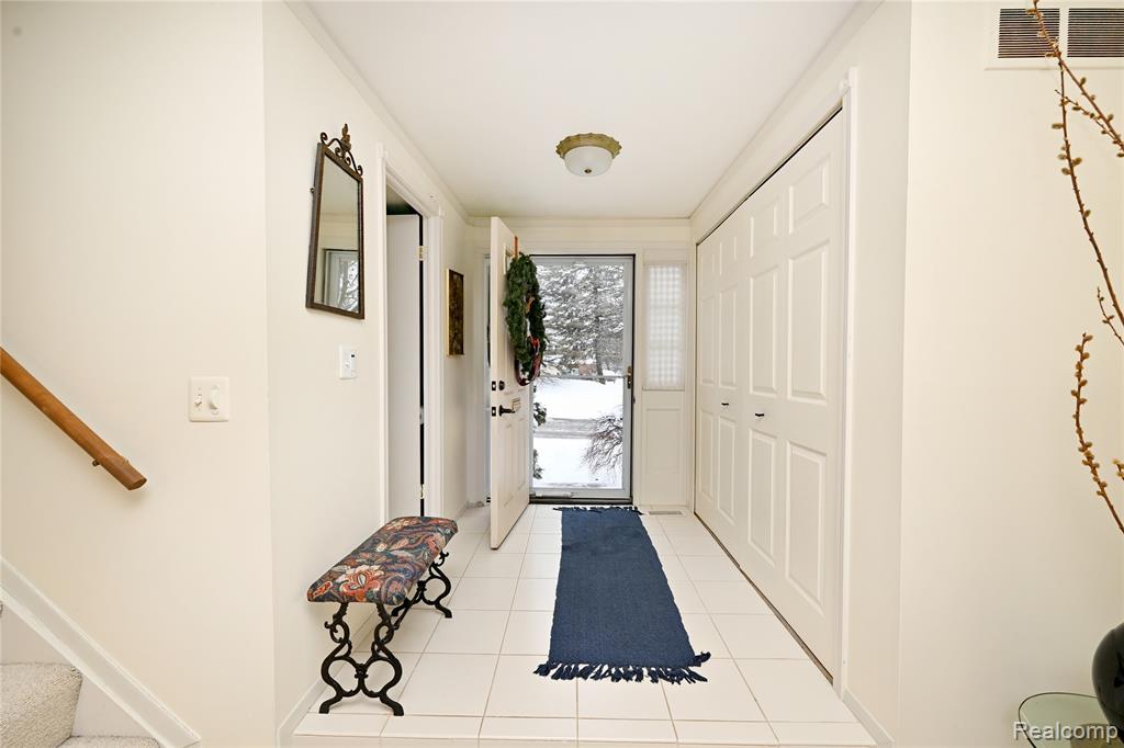 5084 Buckingham, Troy, MI 48098 — Photo 3