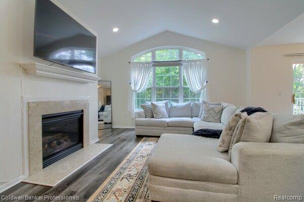 3910 NORWICH Drive, Canton, MI 48188 — Photo 5