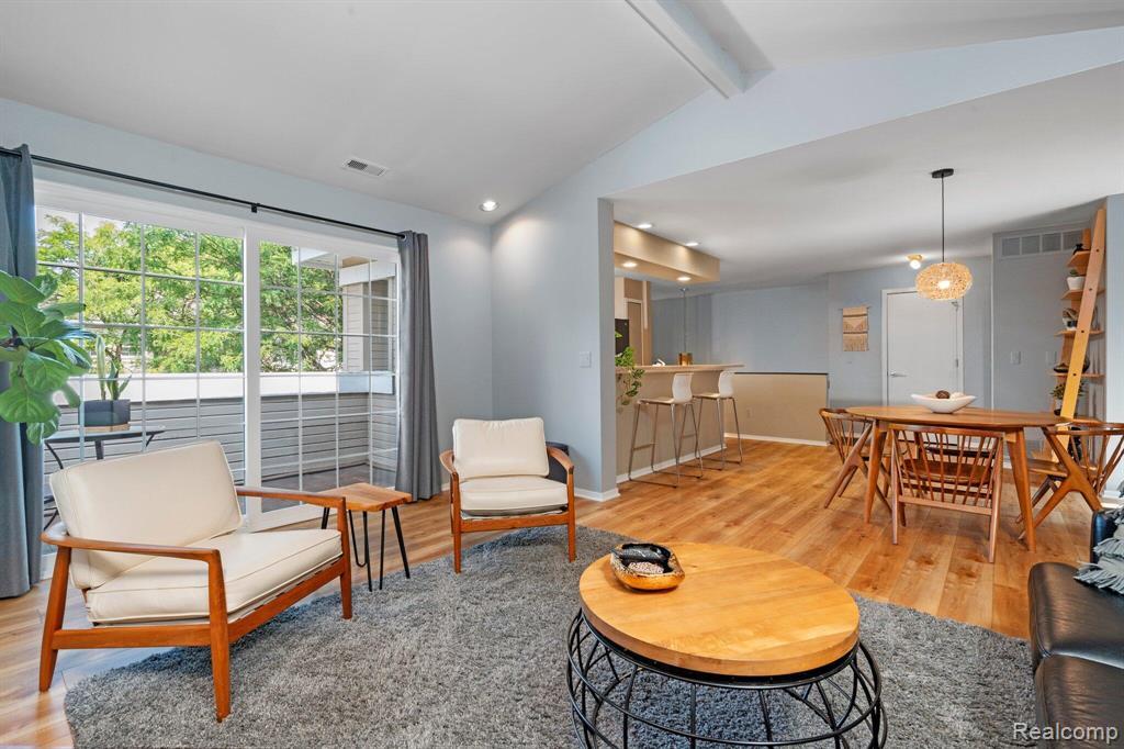 6625 Fireside Court, West Bloomfield, MI — Photo 4