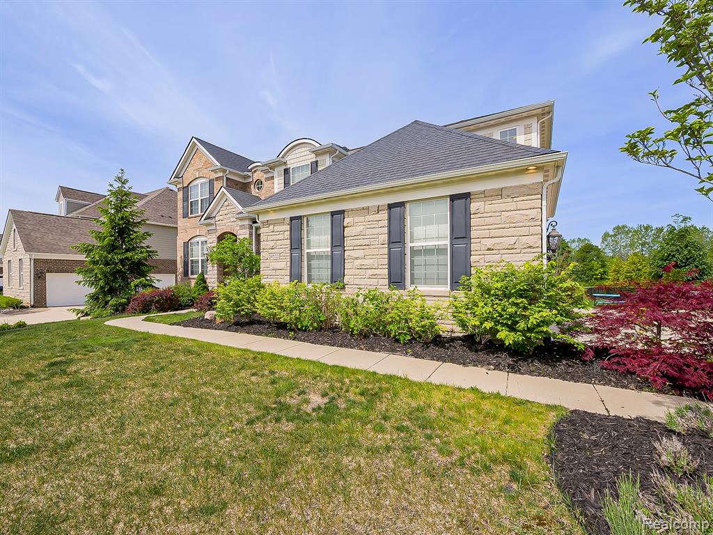 24503 Scenic Drive, South Lyon, MI 48178 — Photo 63