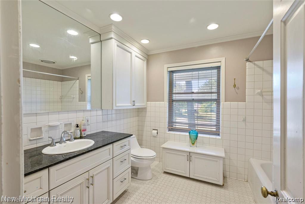 1206 Balfour Street, Grosse Pointe Park, MI, 48230