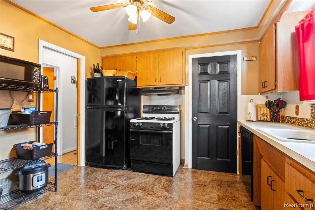 4010 Merrick Street, Dearborn Heights, MI 48125 — Photo 18