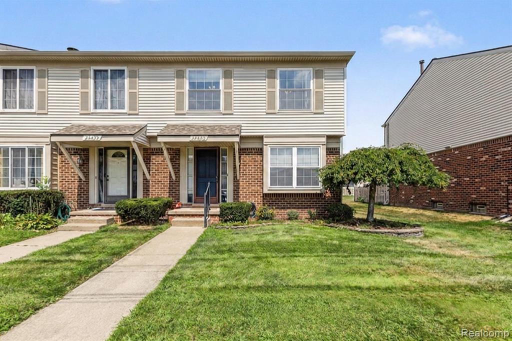 24483 Bashian Drive, Novi, MI