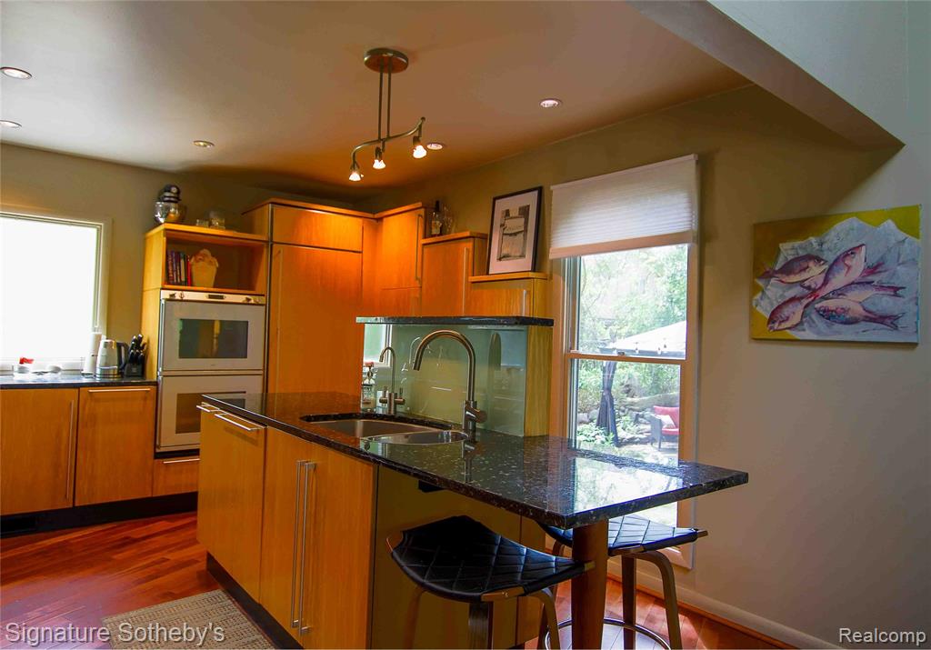 4945 Whitlow Court, Commerce Twp, MI 48382 — Photo 10