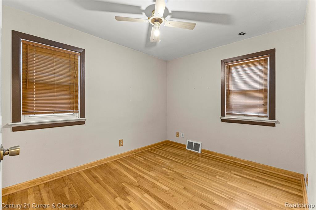 9804 Hubert Avenue, Allen Park, MI 48101 — Photo 13