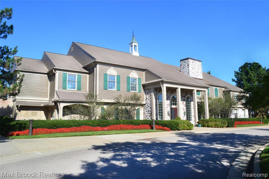 888 Tartan Trail, Bloomfield Hills, MI 48304 — Photo 46