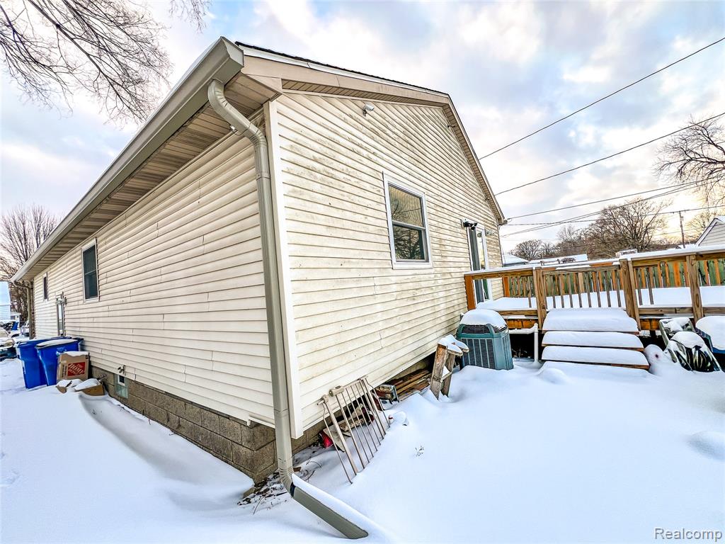 25646 Stanford Street, Dearborn Heights, MI 48125 — Photo 3
