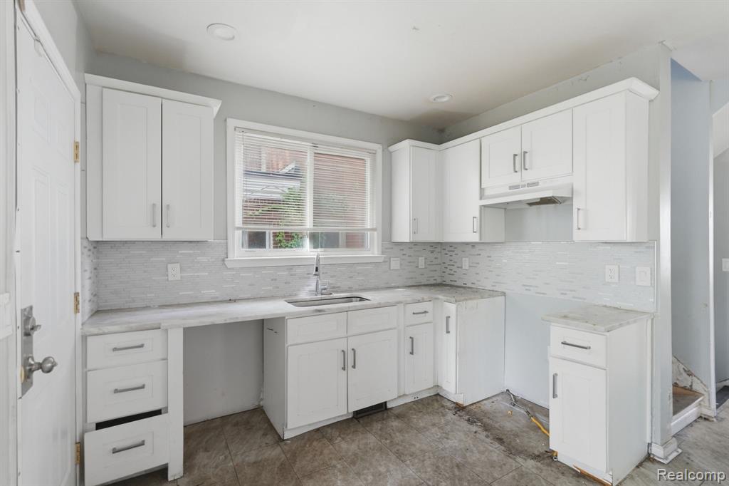 16176 OHIO Street, Detroit, MI 48221 — Photo 9