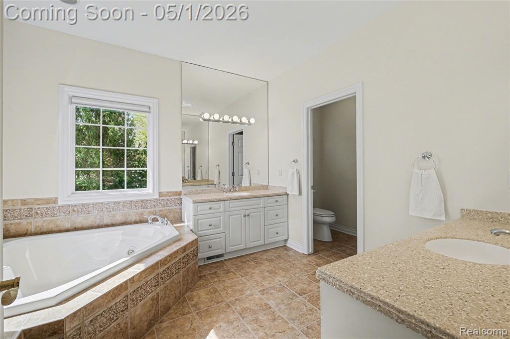 3650 Honors Way, Howell, MI 48843 — Photo 16