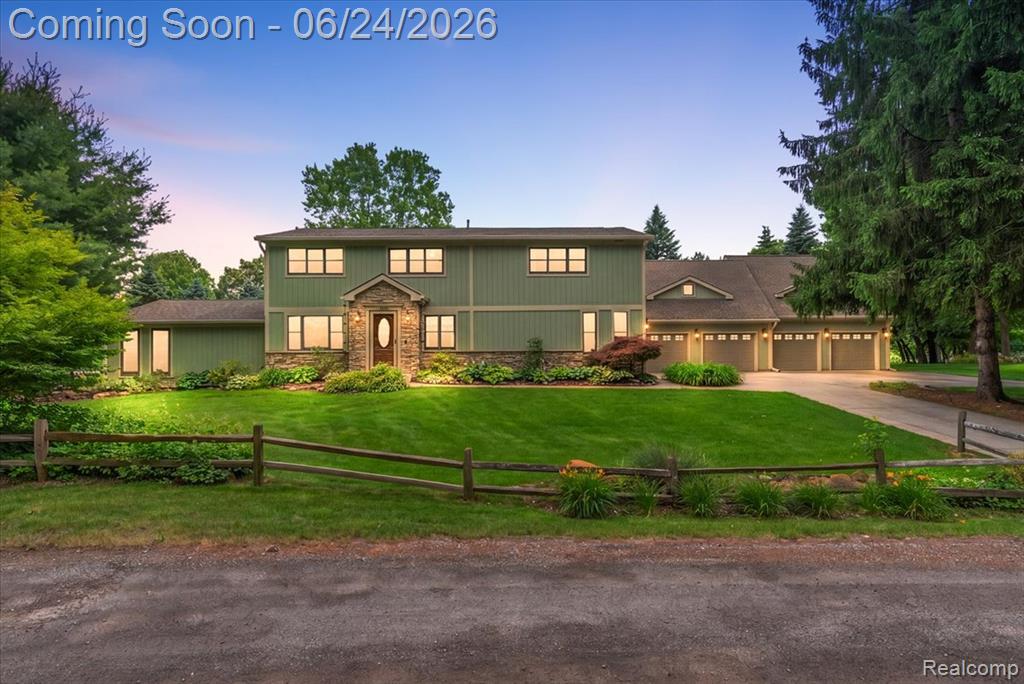 5630 Griffith Drive, Brighton, MI 48116