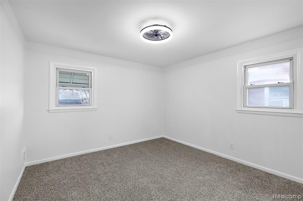 358 Greenwood Street, Inkster, MI 48141 — Photo 16