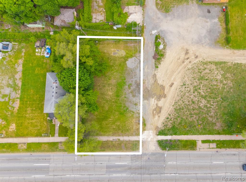 2434 W DAVISON, Detroit, MI 48238 — Photo 2