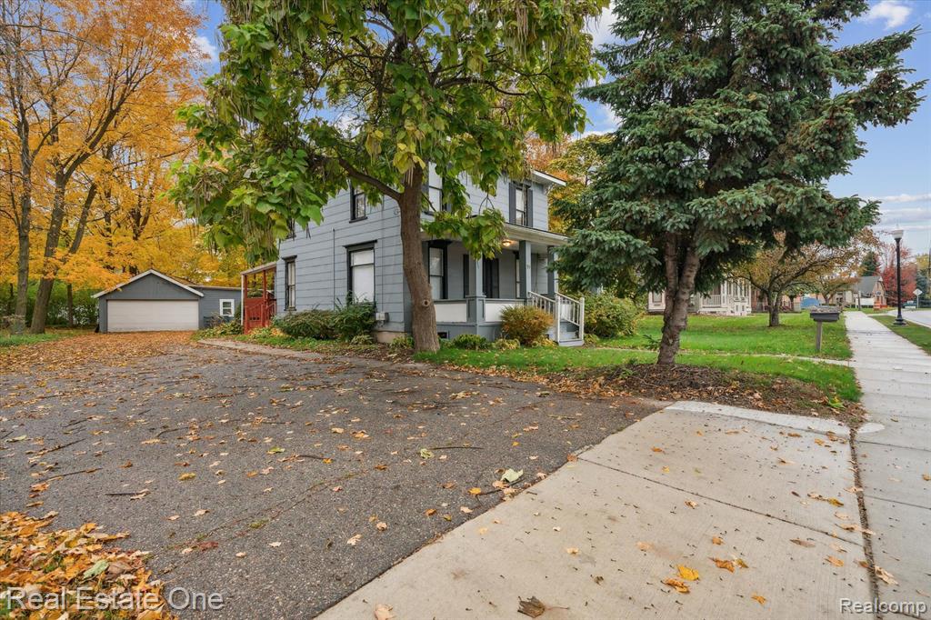 95 N WASHINGTON Street, Oxford, MI 48371 — front exterior