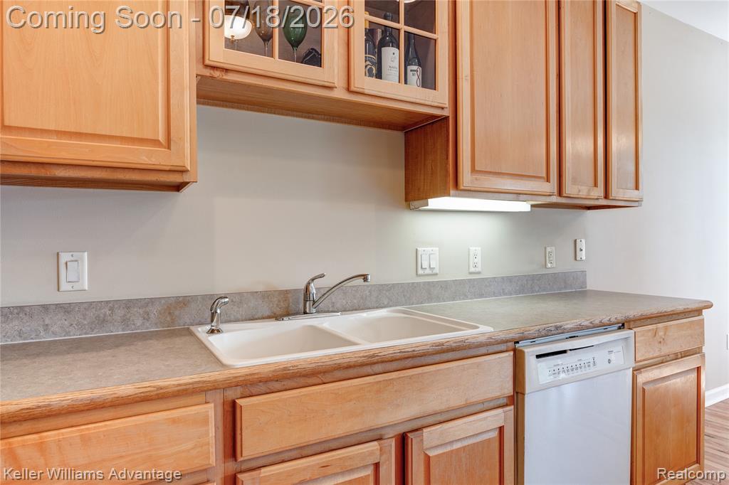 41647 Mitchell Road, Novi, MI 48377 — Photo 21