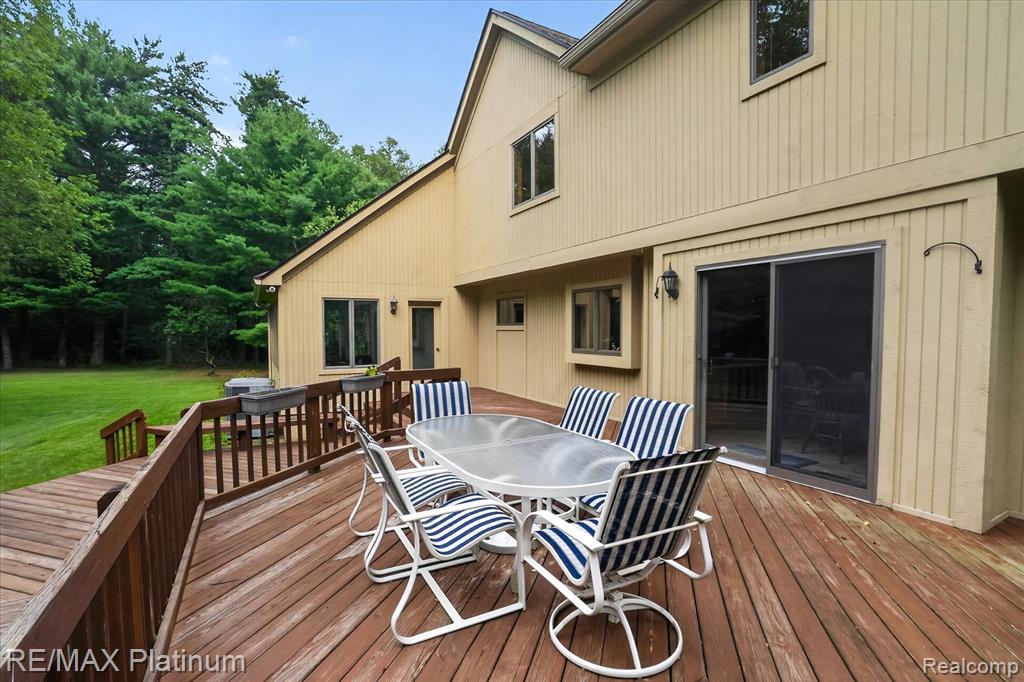 12273 Pinebrook Lane, South Lyon, MI 48178 — Photo 48