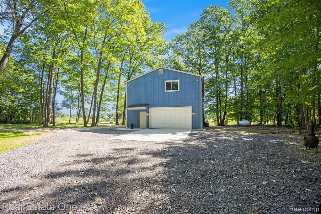 4666 County Line Road, Lenox, MI 48048 — Photo 13