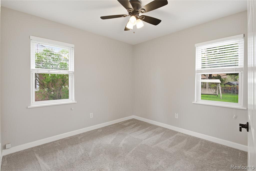 1271 E Barrett Avenue, Madison Heights, MI 48071 — Photo 22