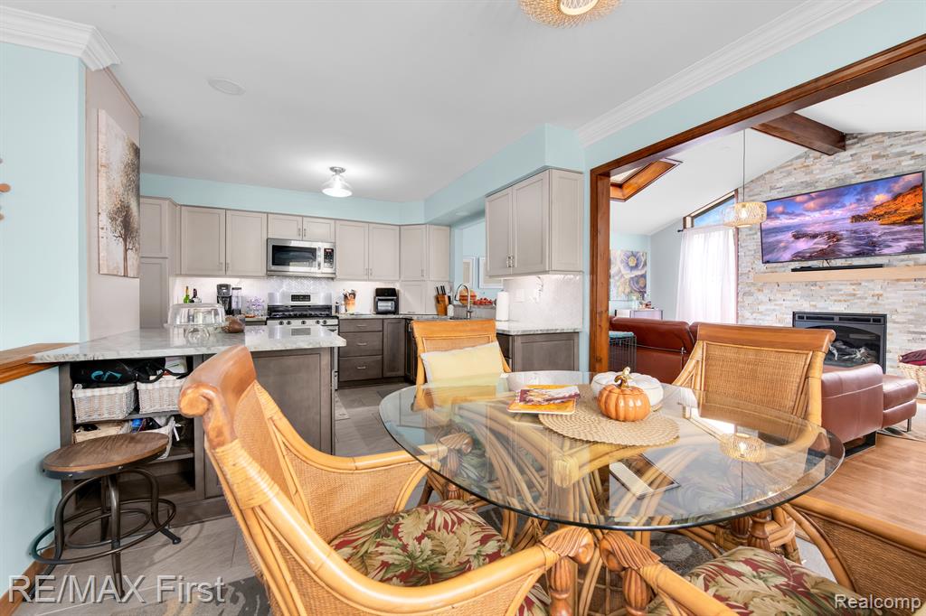 47787 JEFFERSON Avenue, Chesterfield, MI 48047 — Photo 14