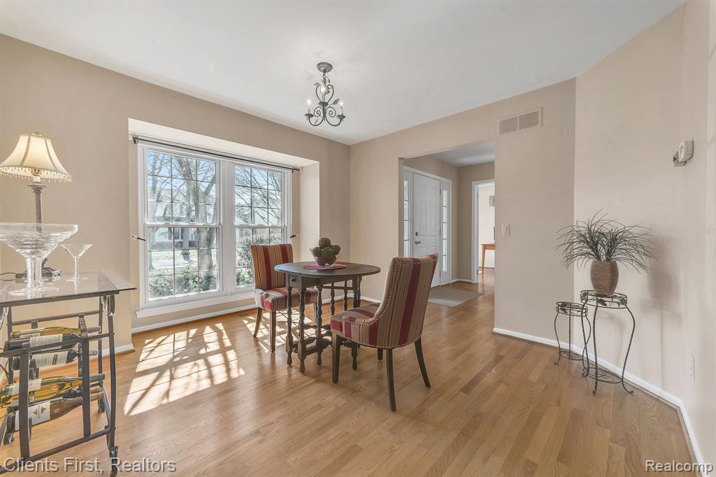 46408 DOUBLETREE Road, Canton, MI 48187 — Photo 13