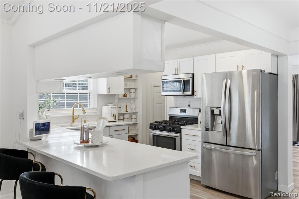 6528 Sterling Court, Garden City, MI — Photo 9