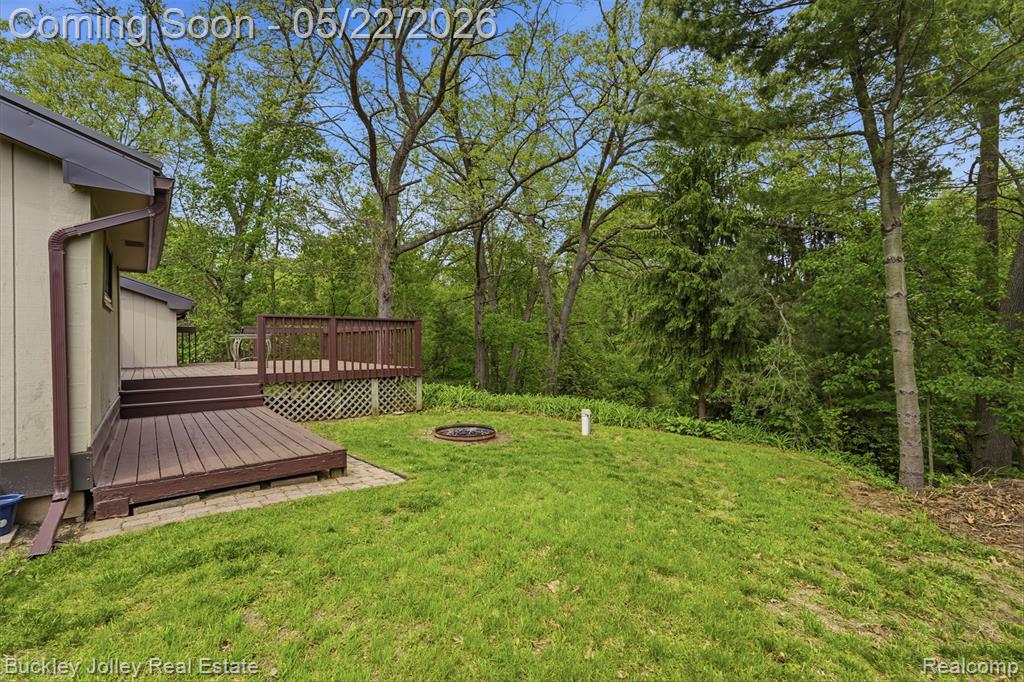 9255 Evergreen Road, Brighton, MI 48116 — Photo 22