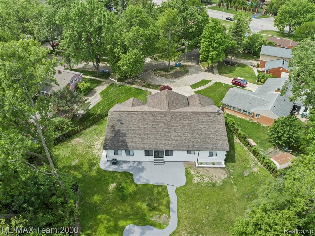 6302 Burger Street, Dearborn Heights, MI 48127 — Photo 5