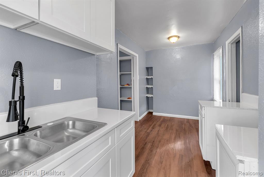 15435 Fielding Street, Detroit, MI 48223 — Photo 11