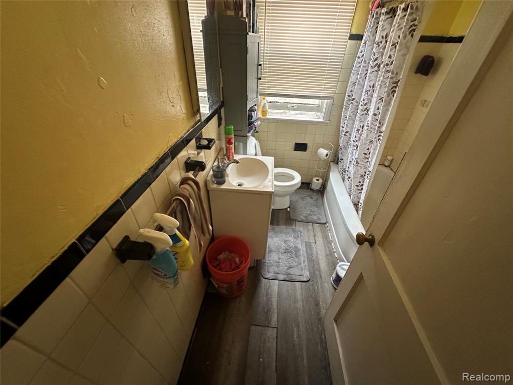 9091 Warwick Street, Detroit, MI 48228 — Photo 15