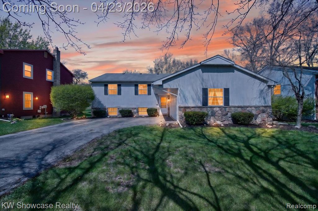 1584 Chanticlair Circle, Wixom, MI 48393 — Photo 2