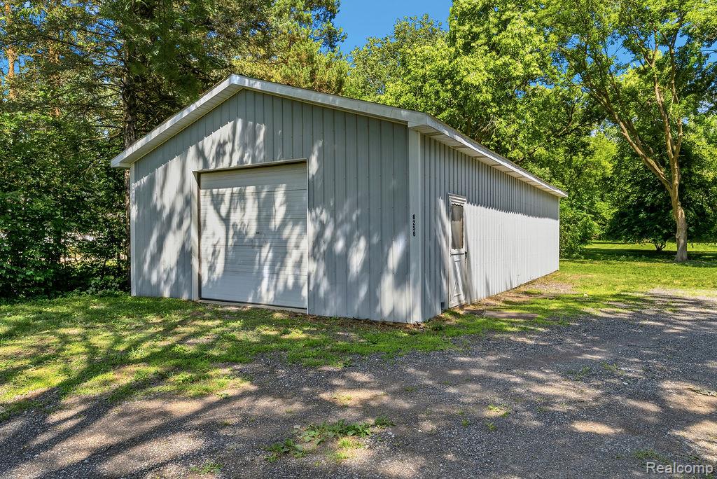 6256 Turner Road, Flushing, MI 48433 — Photo 28