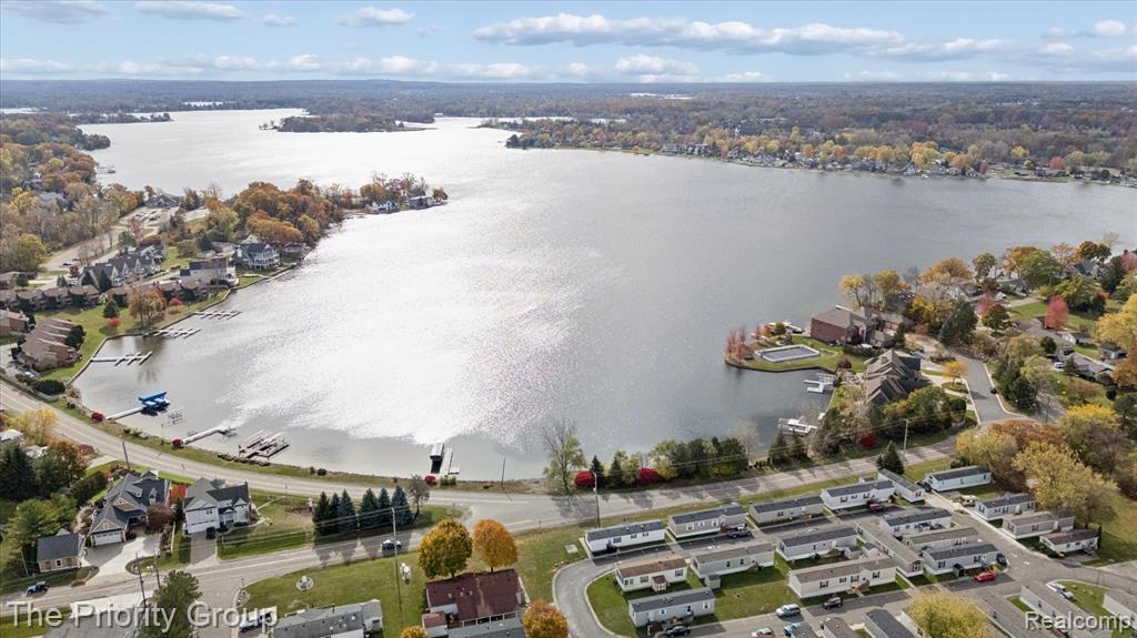 11467 Bay Shore Drive, Fenton, MI, 48430