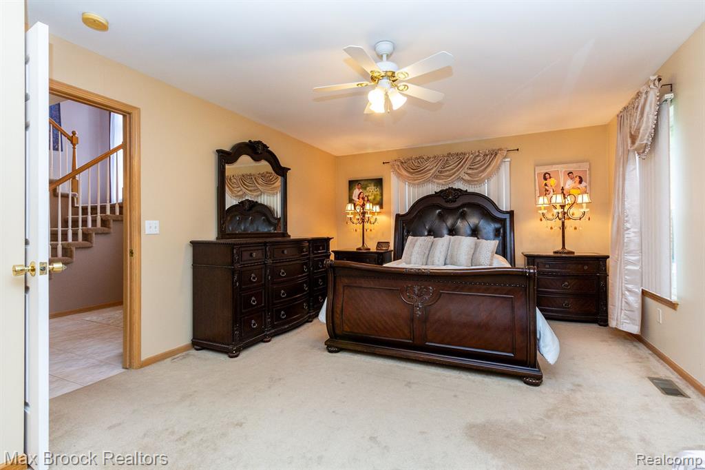 50592 MURRAY Drive, Macomb, MI 48044 — Photo 16