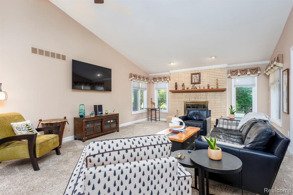6572 Forest Park Drive, Troy, MI 48098 — Photo 14