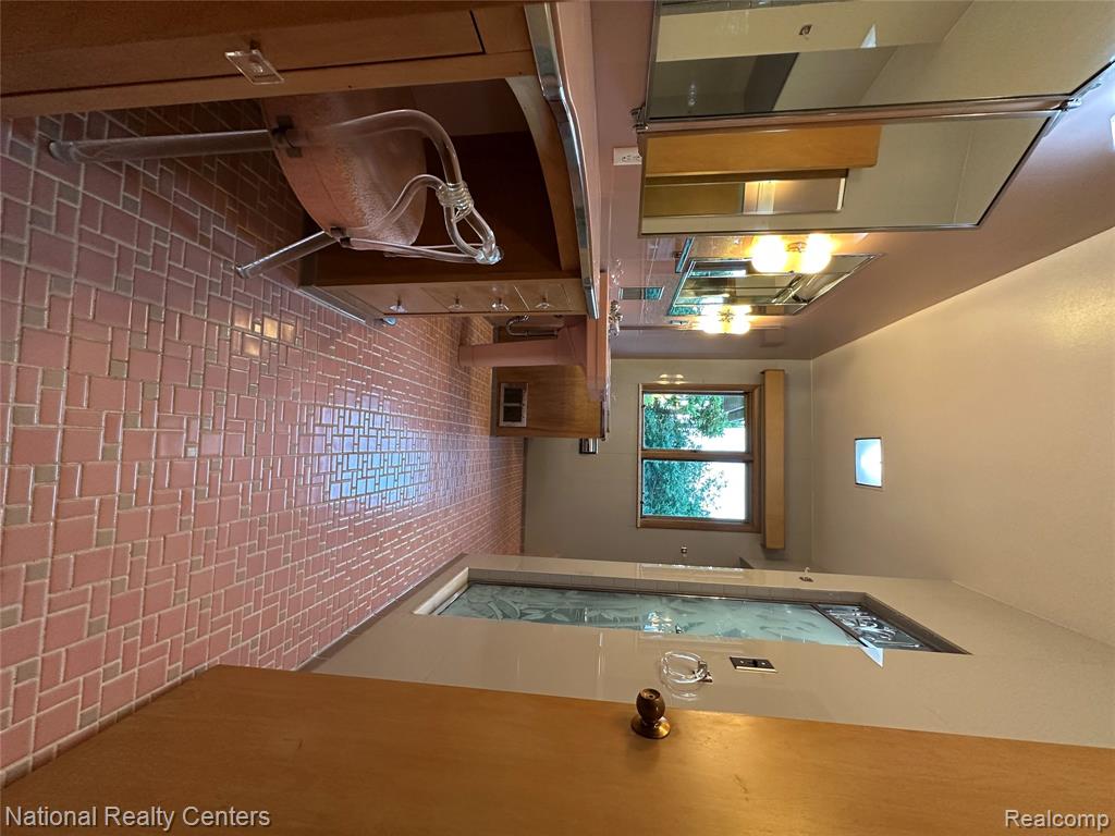 821 Pemberton Road, Grosse Pointe, MI 48230 — Photo 37