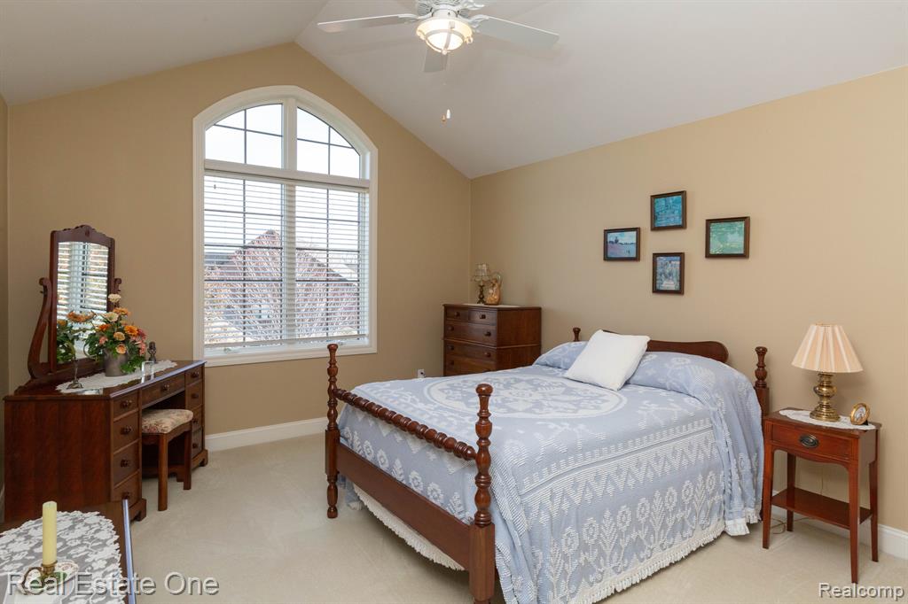658 Langley Road, Rochester Hills, MI 48309 — Photo 44