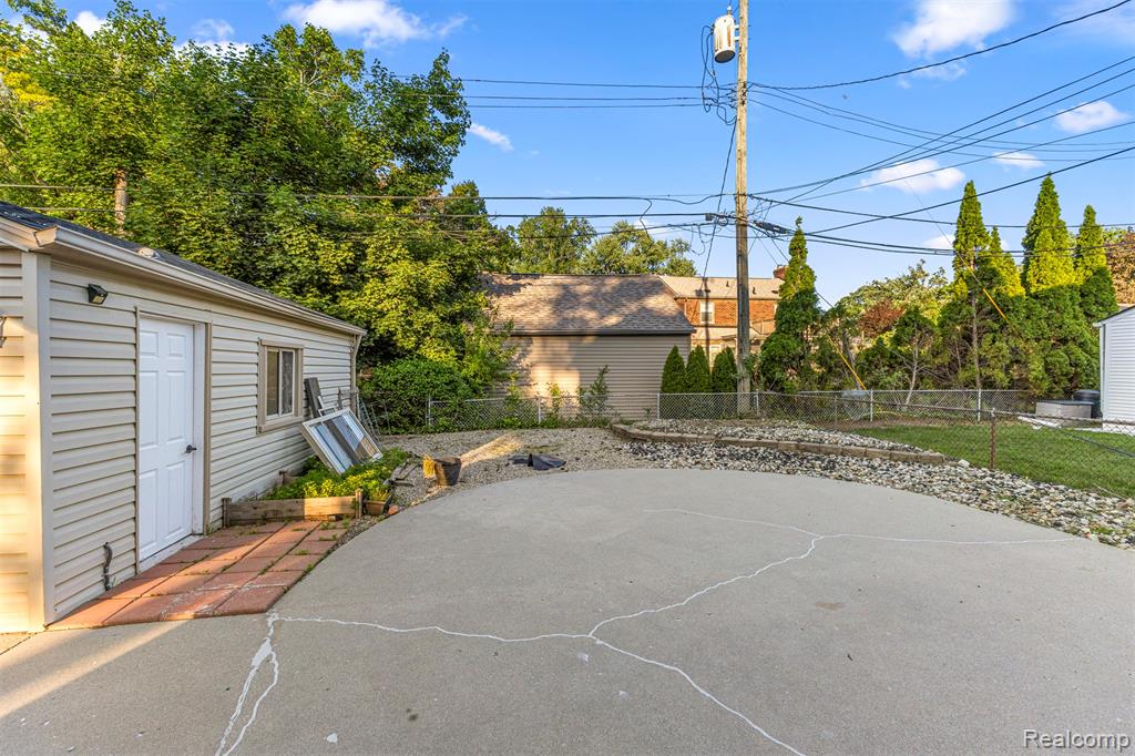 411 S Lafayette Street, Dearborn, MI 48124 — Photo 47