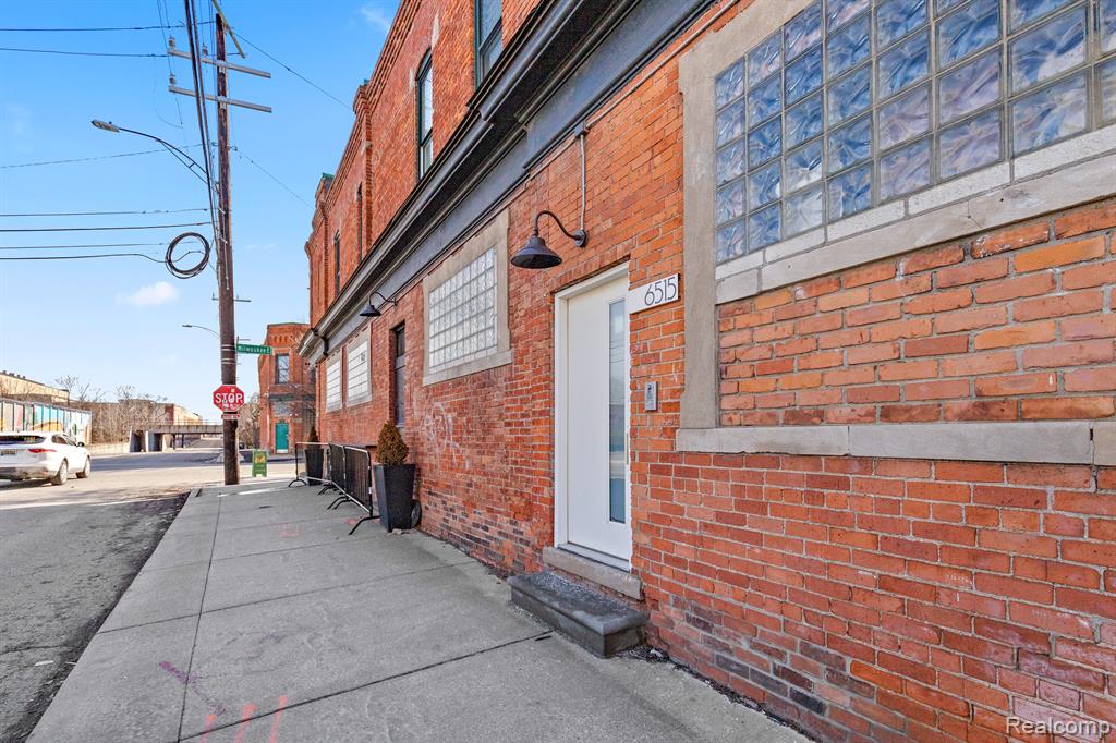 459 E MILWAUKEE Street, Detroit, MI 48202 — Photo 28