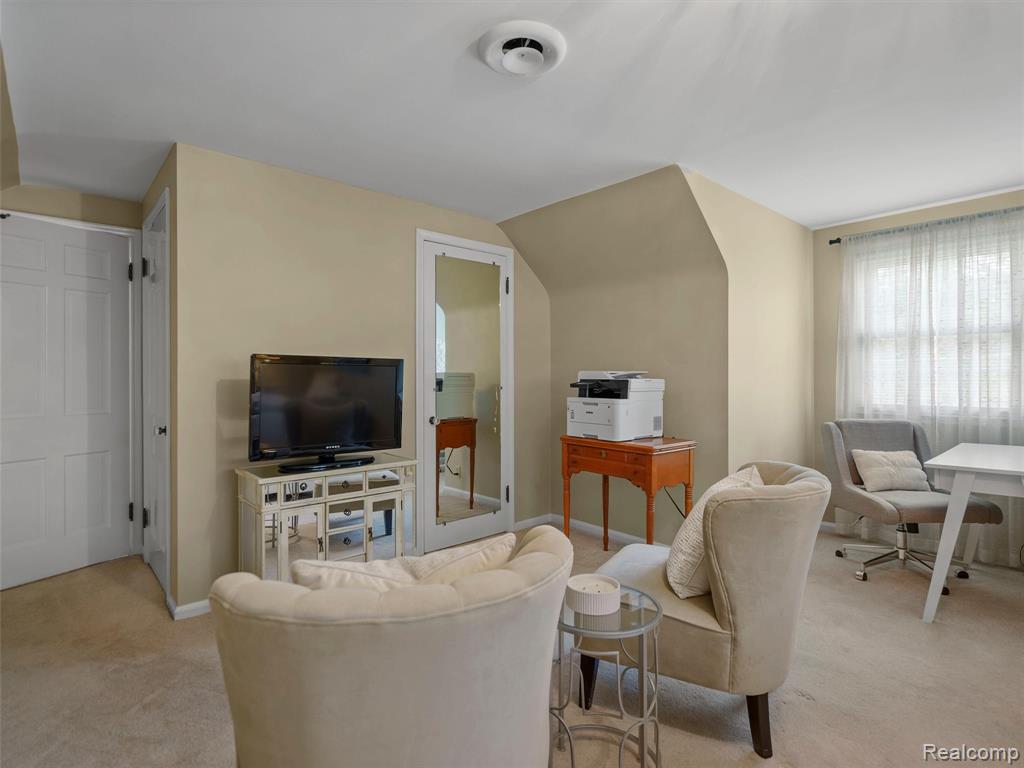 683 Lincoln Road, Grosse Pointe, MI 48230 — Photo 30