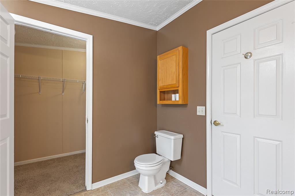 4472 Wynnwood Drive, Howell, MI 48843 — Photo 27