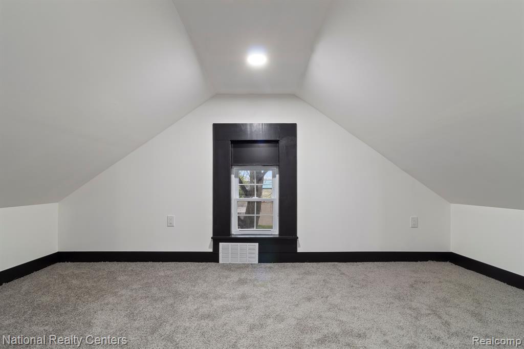 19178 SHERWOOD Street, Detroit, MI 48234 — Photo 23
