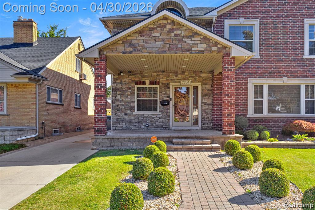 7704 Oakman Boulevard, Dearborn, MI 48126 — Photo 2