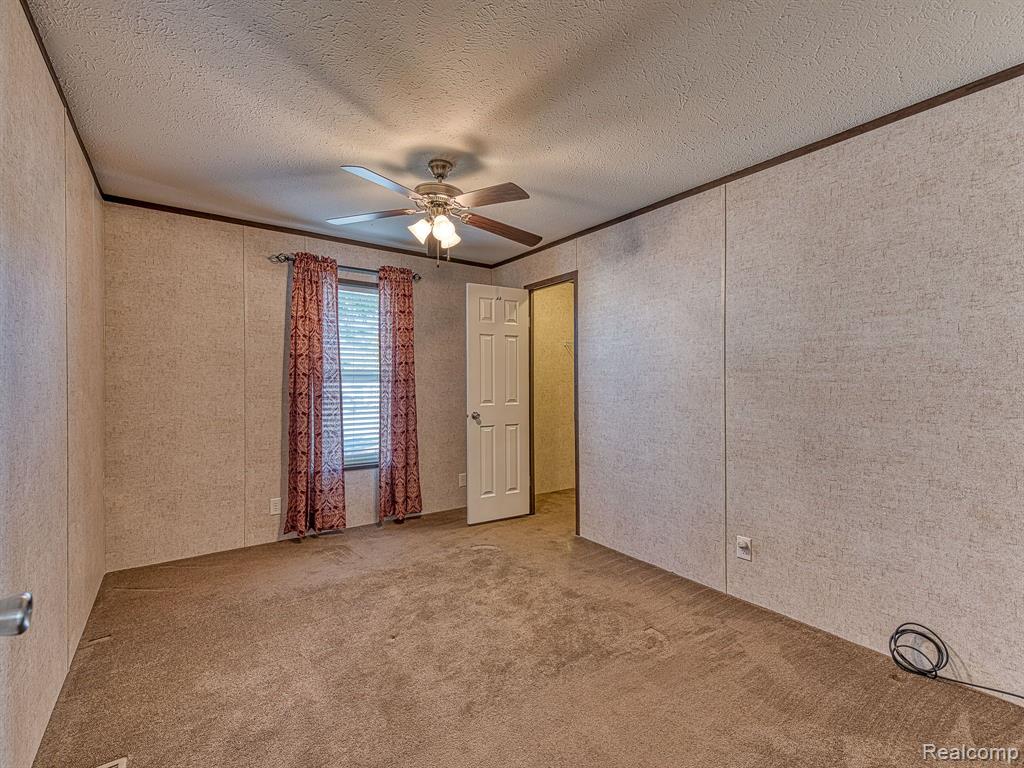 131 KIMBERLY Lane, Dundee, MI 48131 — Photo 12