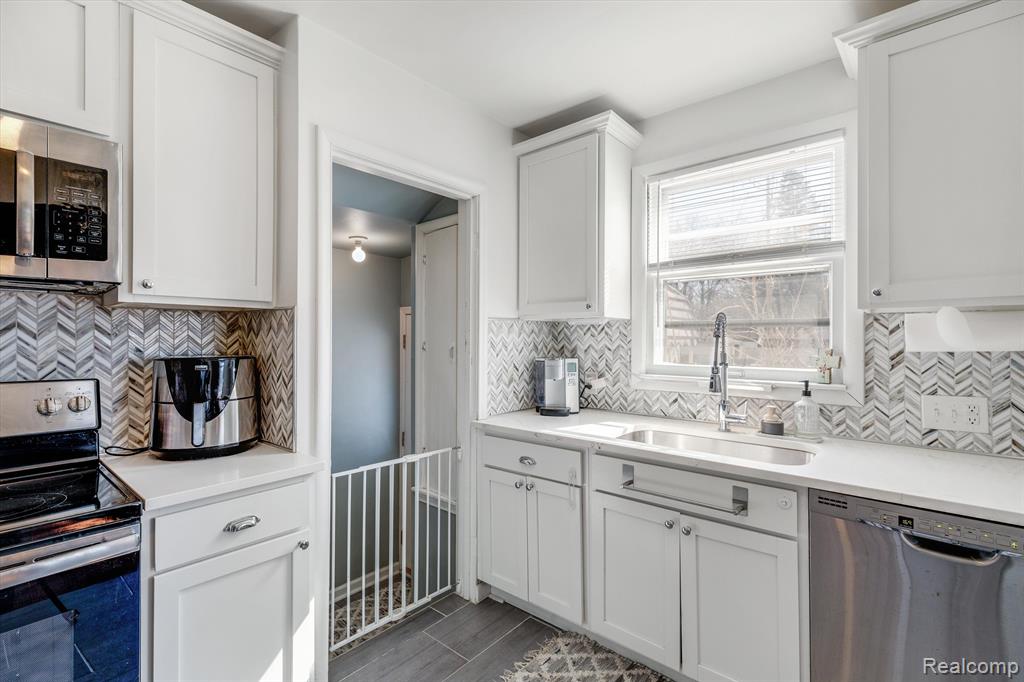 506 Flowerdale Street, Ferndale, MI 48220 — Photo 14
