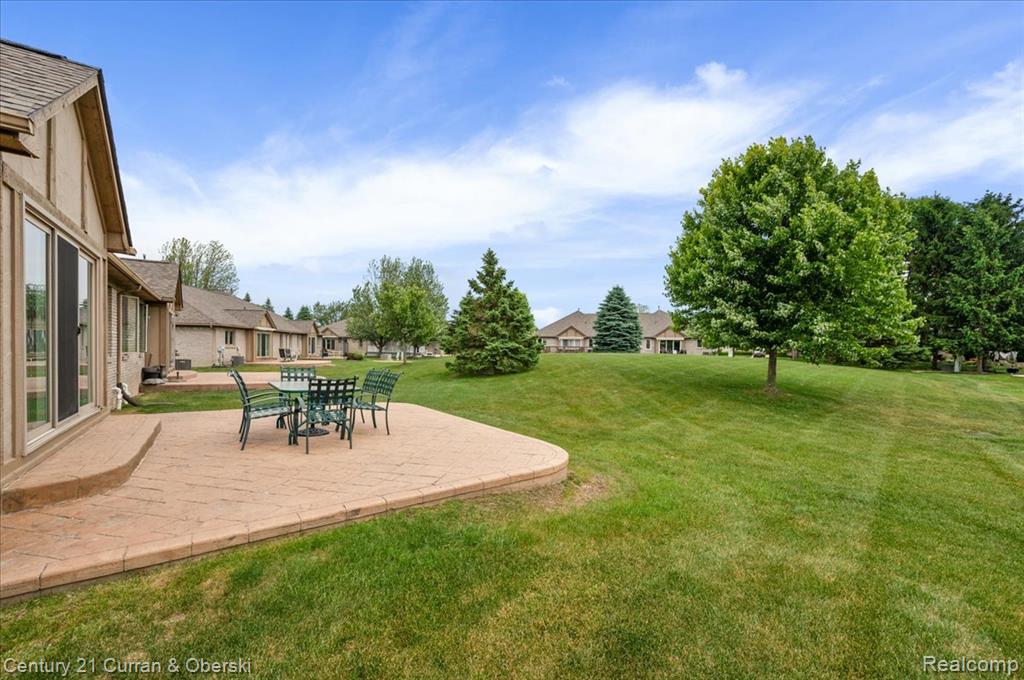 52179 Sawmill Creek Drive, Macomb, MI 48042 — Photo 6